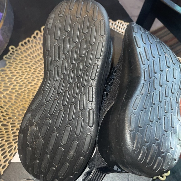 Boys Adidas lite Racer adapt 7.0 sneakers, never worn, size 13 black. - Picture 4 of 6